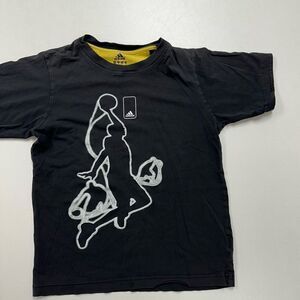 BOYS ADIDAS T SHIRT SIZE MEDIUM